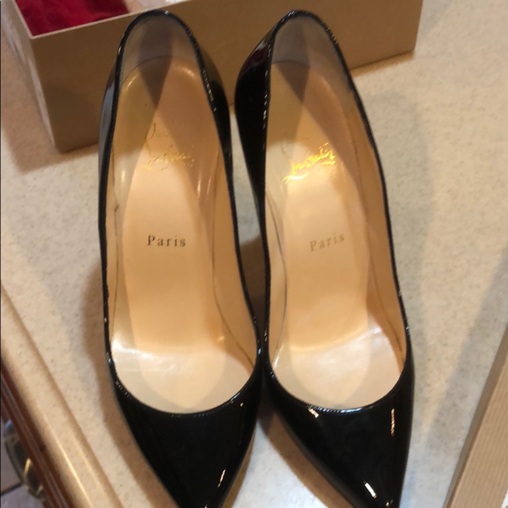Christian Louboutin Pigalle size 39